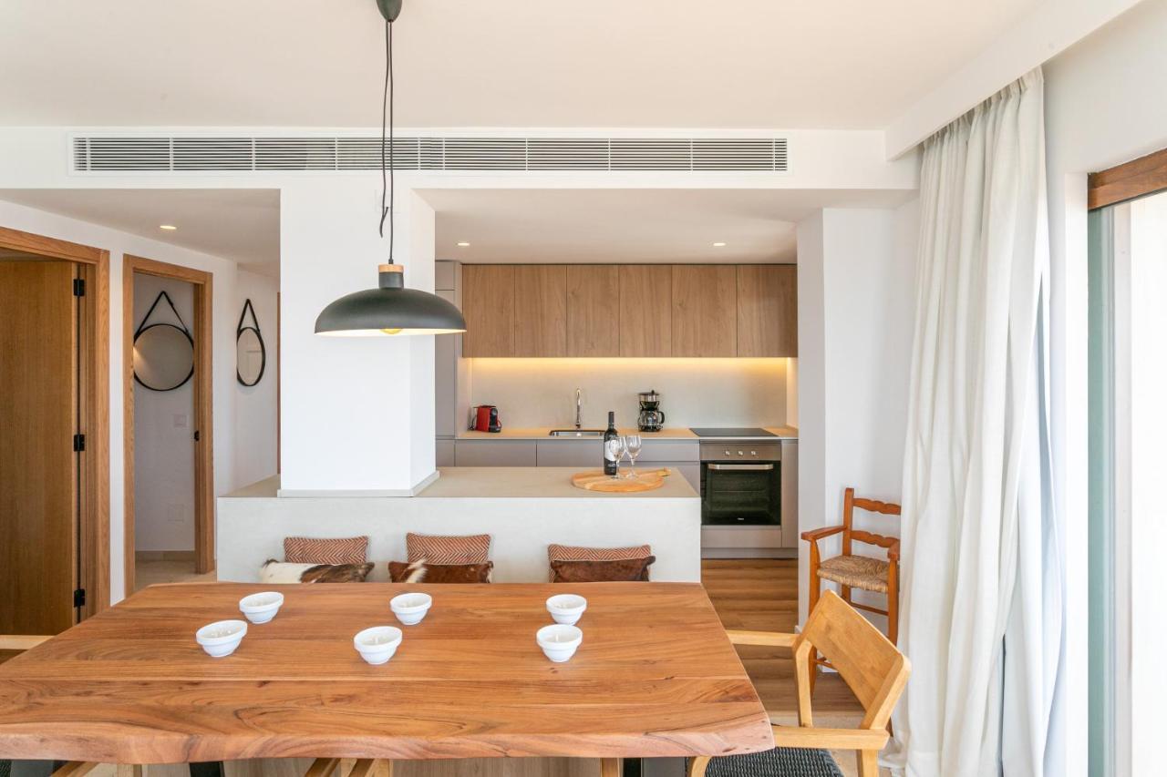 Beachfront Holiday Apartment Lotja 7 - Grupo Berna Colonia de Sant Jordi Exterior foto