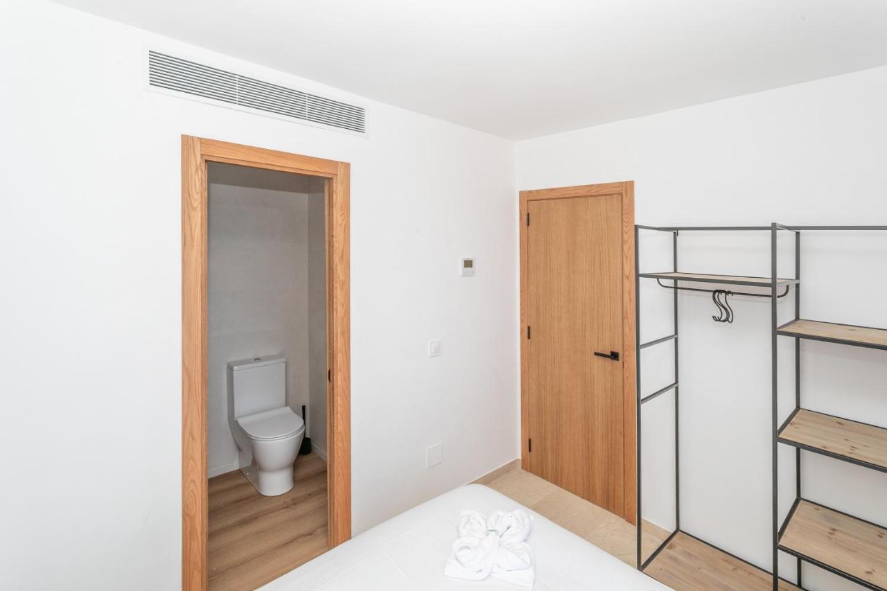 Beachfront Holiday Apartment Lotja 7 - Grupo Berna Colonia de Sant Jordi Exterior foto
